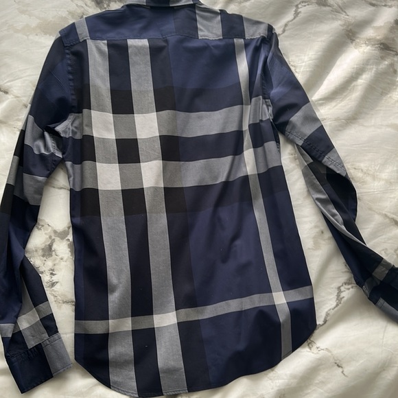 Classic Checkered Shirt - Navy Long Sleeve - Picture 4 of 4